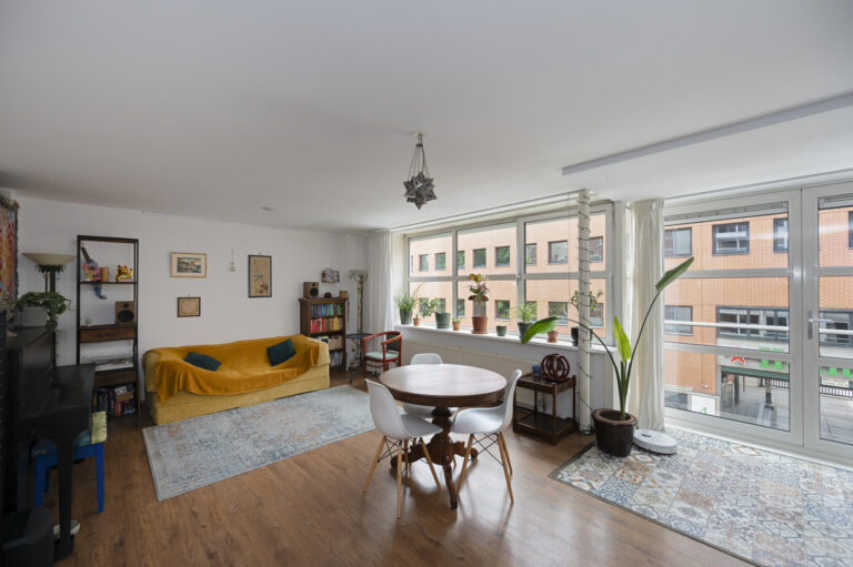 Eerste Van der Helststraat 1A 15, Amsterdam