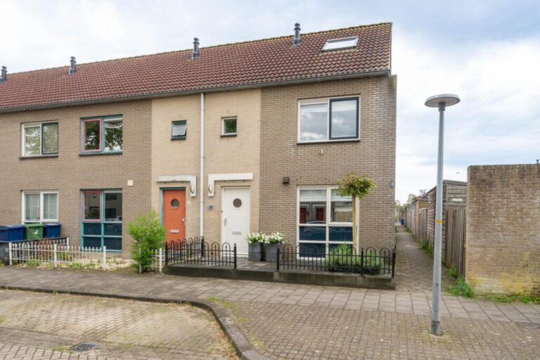 Salsastraat in Almere