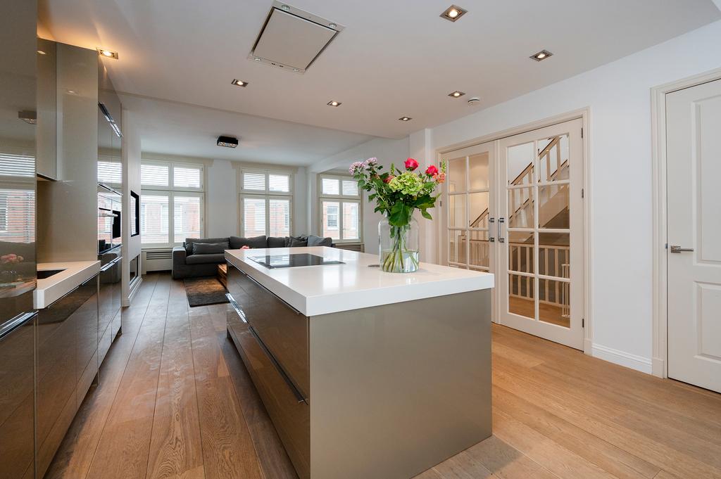 View photo 1/12 of apartment in Amsterdam
